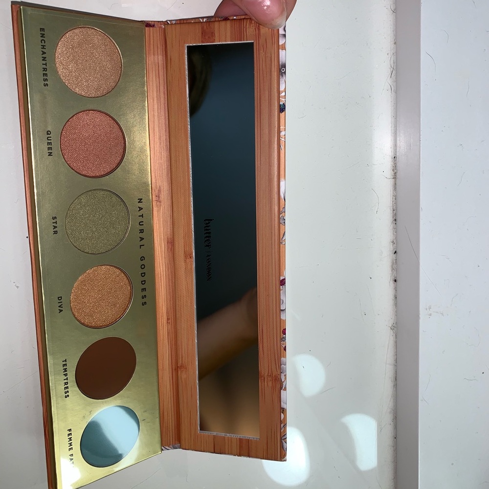 high end makeup pallet